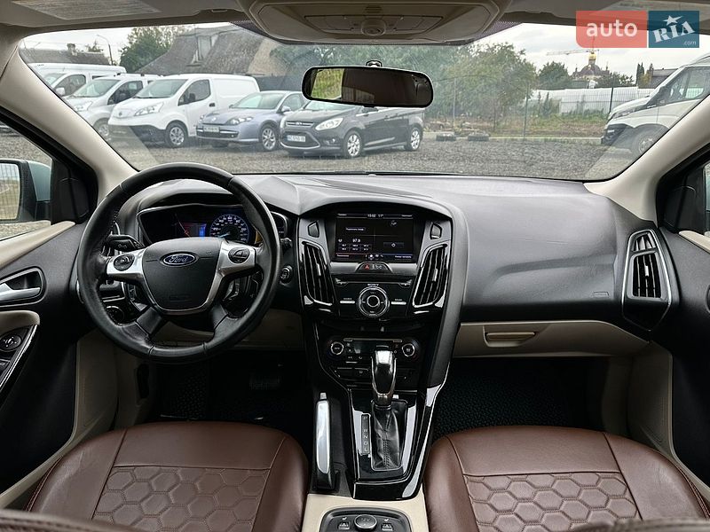 Хэтчбек Ford Focus 2012 в Луцке