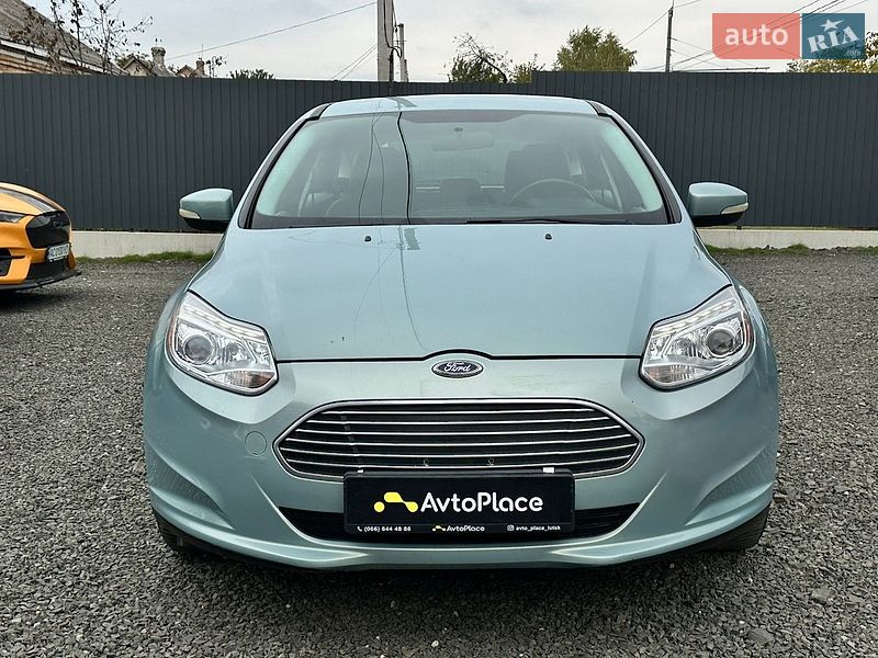 Хэтчбек Ford Focus 2012 в Луцке