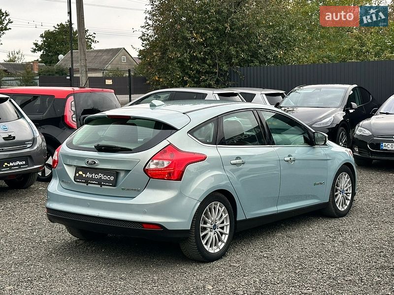 Хэтчбек Ford Focus 2012 в Луцке