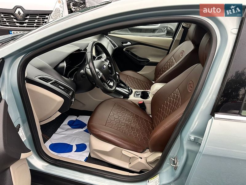 Хэтчбек Ford Focus 2012 в Луцке