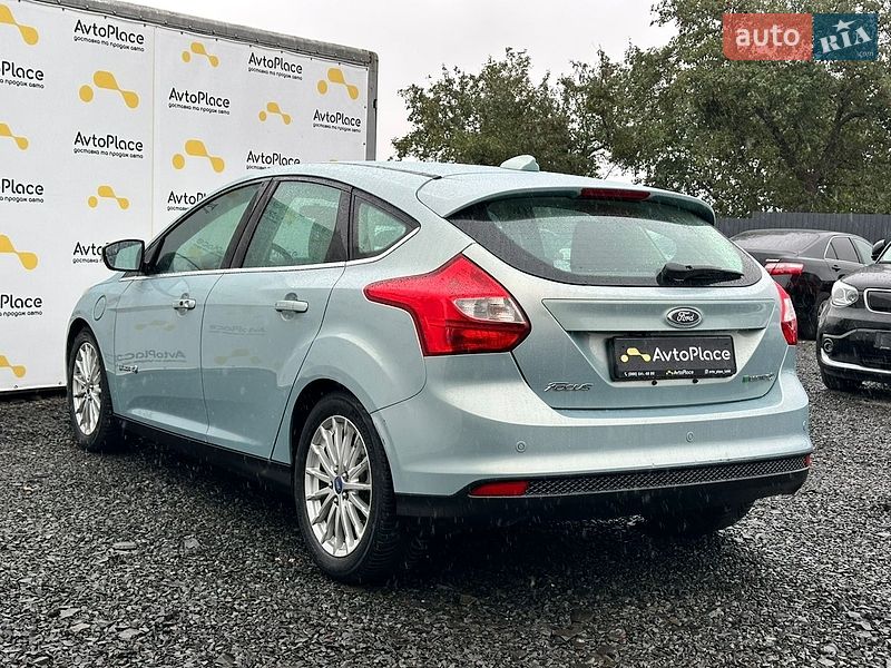 Хэтчбек Ford Focus 2012 в Луцке