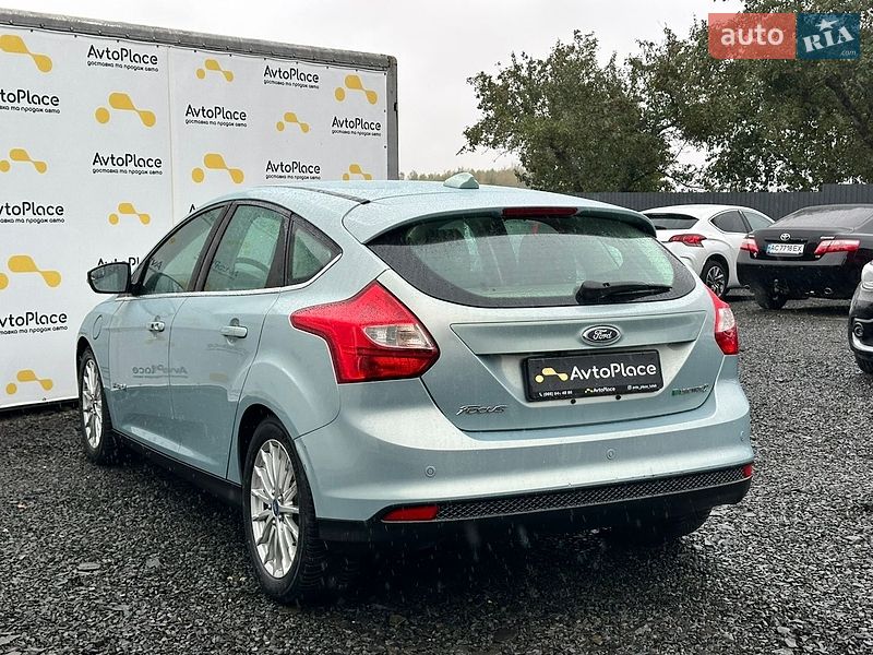 Хэтчбек Ford Focus 2012 в Луцке
