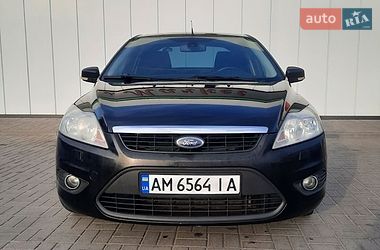 Ford Focus  2010