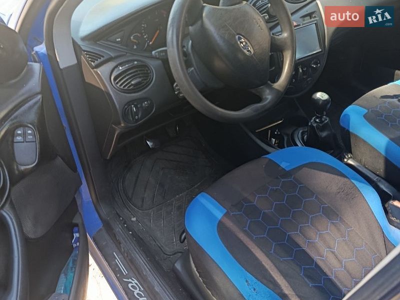 Универсал Ford Focus 2003 в Березане