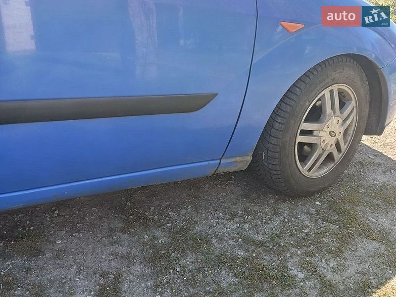 Универсал Ford Focus 2003 в Березане