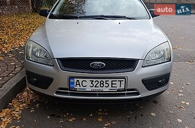 Ford Focus  2005