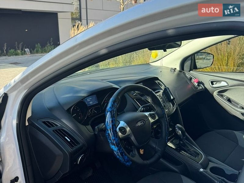 Хэтчбек Ford Focus 2013 в Львове