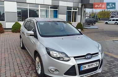 Ford Focus  2012