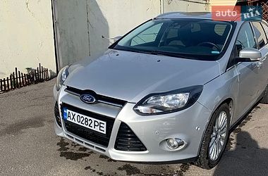 Ford Focus  2011