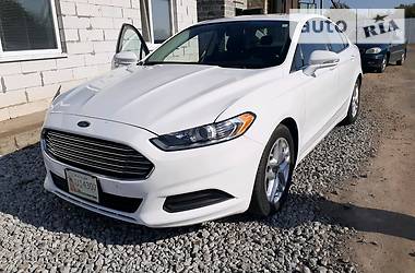 Ford Fusion SE 2015