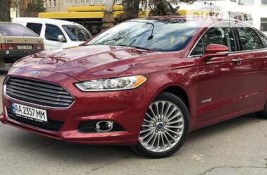 Ford Fusion TITANIUM HYBRID 2013