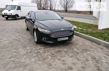 Ford Fusion  2015