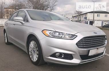 Ford Fusion Energy Plug-in  2015