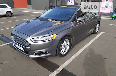 Ford Fusion  2012