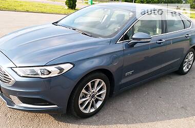 Ford Fusion plug in hybrid 2018