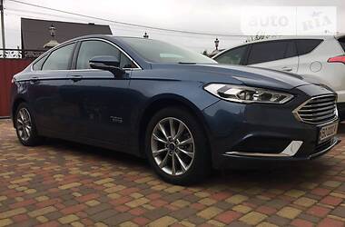 Ford Fusion plug in hybrid  2018