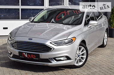 Ford Fusion Hybrid 2017