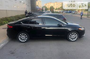 Ford Fusion SE 2016