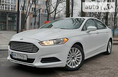 Ford Fusion Hybrid 2014 USA 2013