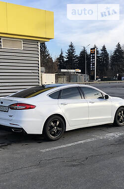 Ford Fusion Titanium AWD 2019