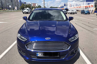 Ford Fusion HYBRID 2015