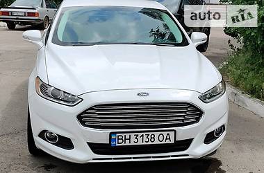 Ford Fusion Titanium 2015