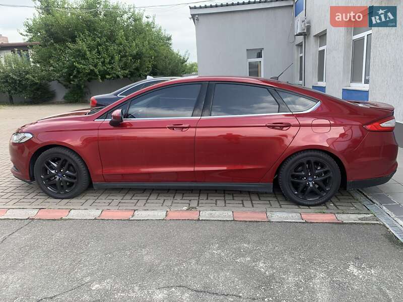 Ford Fusion 2016