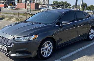 Ford Fusion SE PLUS 2015