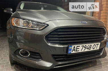 Ford Fusion SE  2015