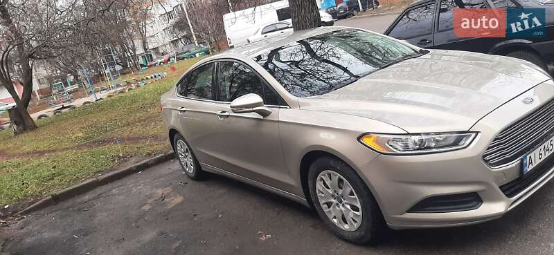 Ford Fusion 2015