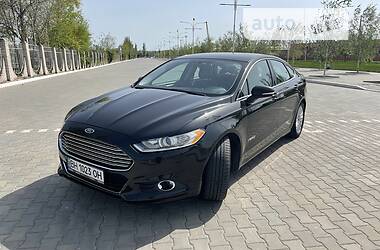 Ford Fusion  2013