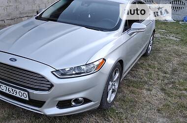 Ford Fusion Titanium AWD 2013