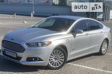 Ford Fusion PLUGIN SE 2014