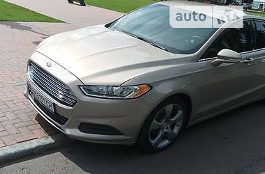 Ford Fusion se 2015