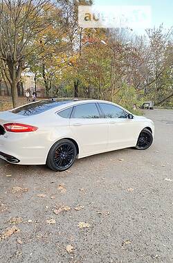 Ford Fusion SE 2014