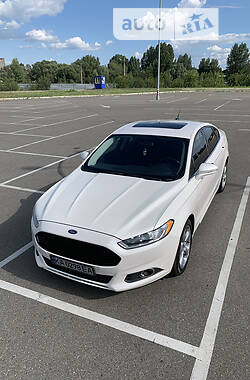 Ford Fusion SE 2014