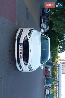 Ford Fusion  2016