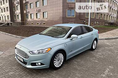 Ford Fusion Energi 2013