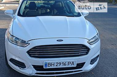 Ford Fusion  2013