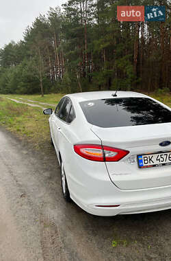 Ford Fusion  2015
