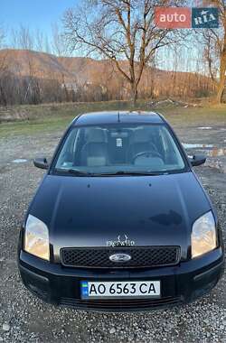 Ford Fusion  2003