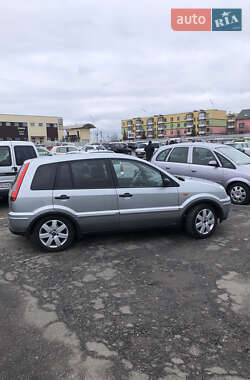 Ford Fusion  2003