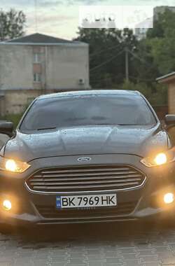 Ford Fusion  2016