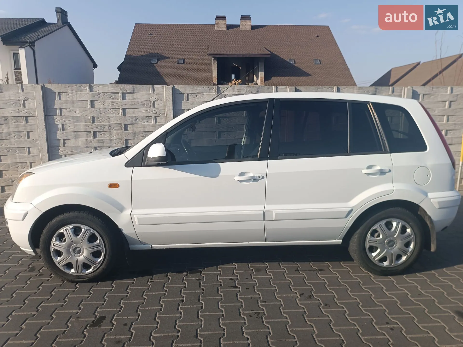 Ford Fusion 2011 VIN WF0UXXGAJUBS33392 фото оголошення 8 з 10