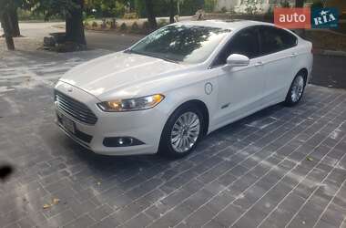 Ford Fusion  2013