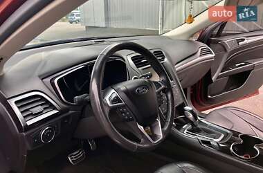 Седан Ford Fusion 2014 в Тячеві