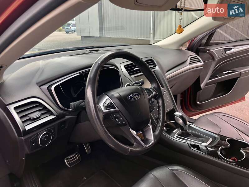 Седан Ford Fusion 2014 в Тячеві