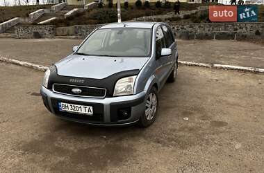 Ford Fusion  2005