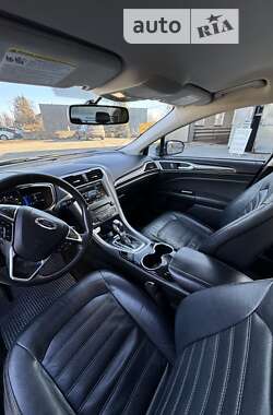 Ford Fusion  2015
