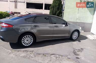 Ford Fusion  2014